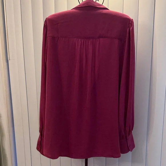 Banana Republic Volume Sleeve V-Neck Blouse Berry Size Large - Picture 2 of 10